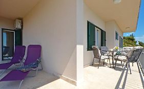 Mar Deluxe Apartments
